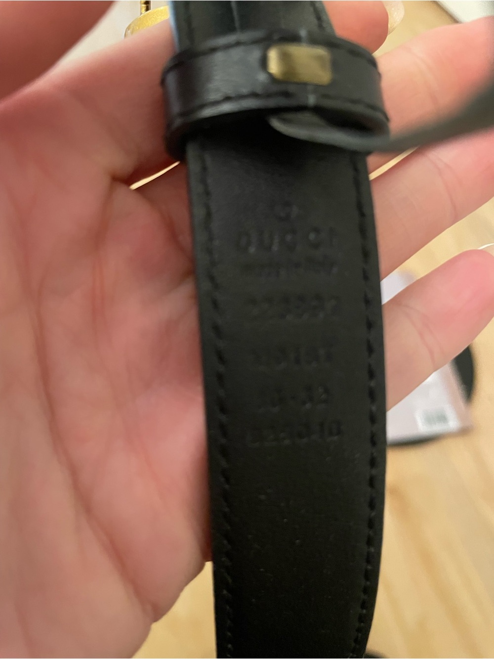 Gucci Logo Black Leather Belt with Crystals - Picture 3 of 3